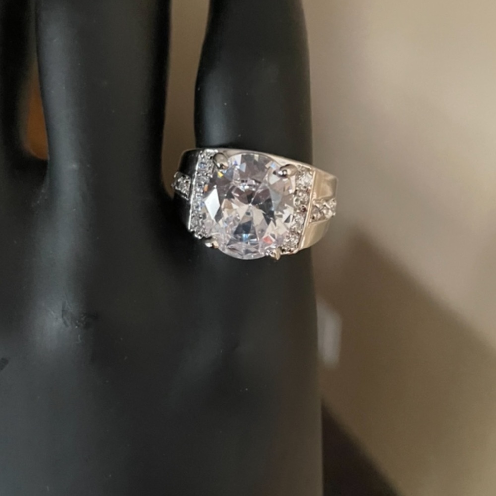 925 Sterling Silver White Topaz Ring w/Wide Band